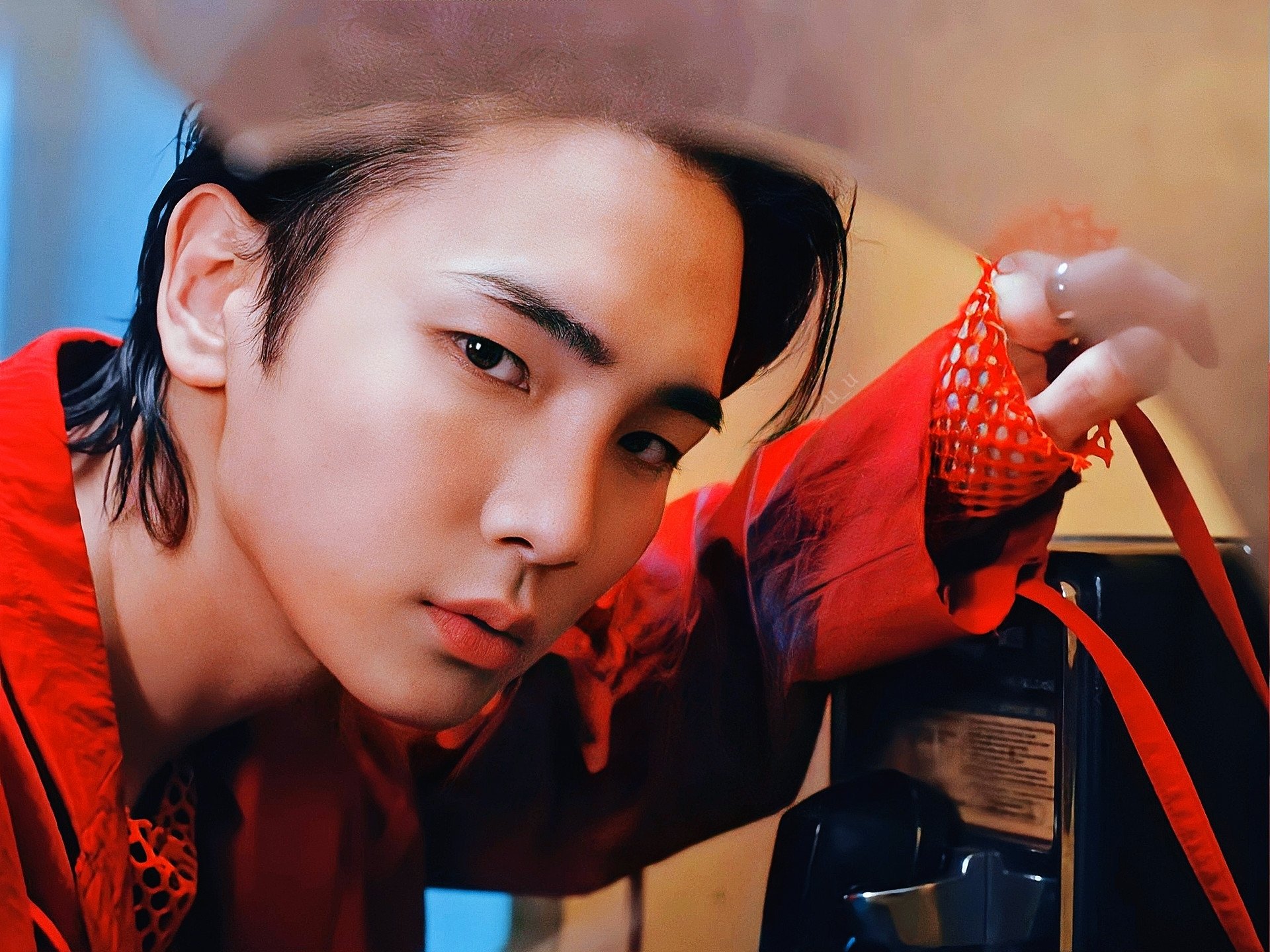 SHINee'den Key, "Don't Call Me" İçin Karakter Tanıtım Fotoğrafları ve