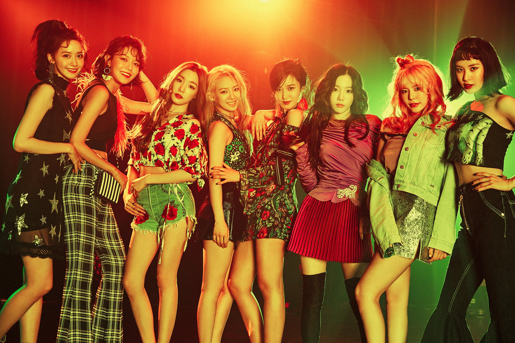 Girls generation. Корейская группа SNSD. Группа герлз генерейшен. СНСД участницы. Girls Generation участницы 2021.